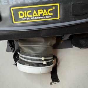 DiCAPac Waterproof DSLR Camera Case
